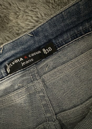 Gri Kadın Kürklü Kot Şort - Görsel 4