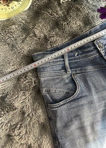 Gri Kadın Kürklü Kot Şort - Görsel 5