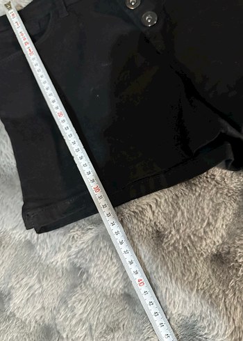 Düğmeli Siyah Mini Kadın Kot Şort - Görsel 6