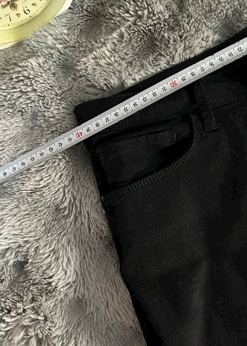 Düğmeli Siyah Mini Kadın Kot Şort - Görsel 4