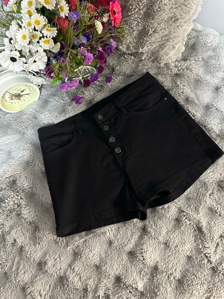 Düğmeli Siyah Mini Kadın Kot Şort - Görsel 2
