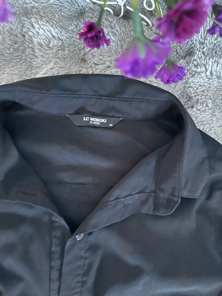 Siyah Düğmeli Uzun Kollu Kadın Gömlek - Görsel 4