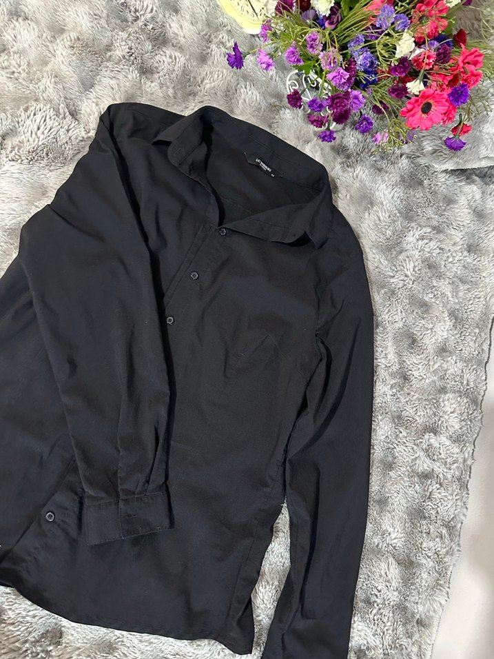 Siyah Düğmeli Uzun Kollu Kadın Gömlek - Görsel 2