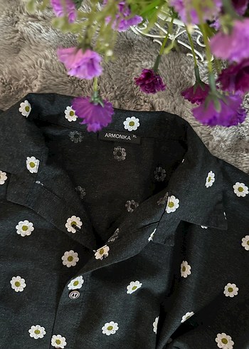 Siyah, düğmeli, kısa kollu, bol kesim gömlek - Görsel 3