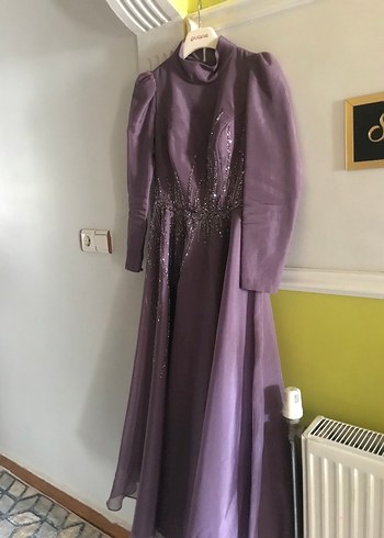 Uzun Kollu Mor Drapeli Abiye Elbise