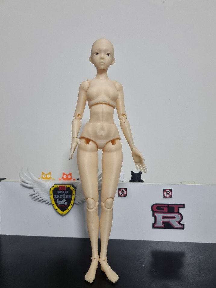 Bir çok şeyi kafasında kurup duran kadın abla - Görsel 3