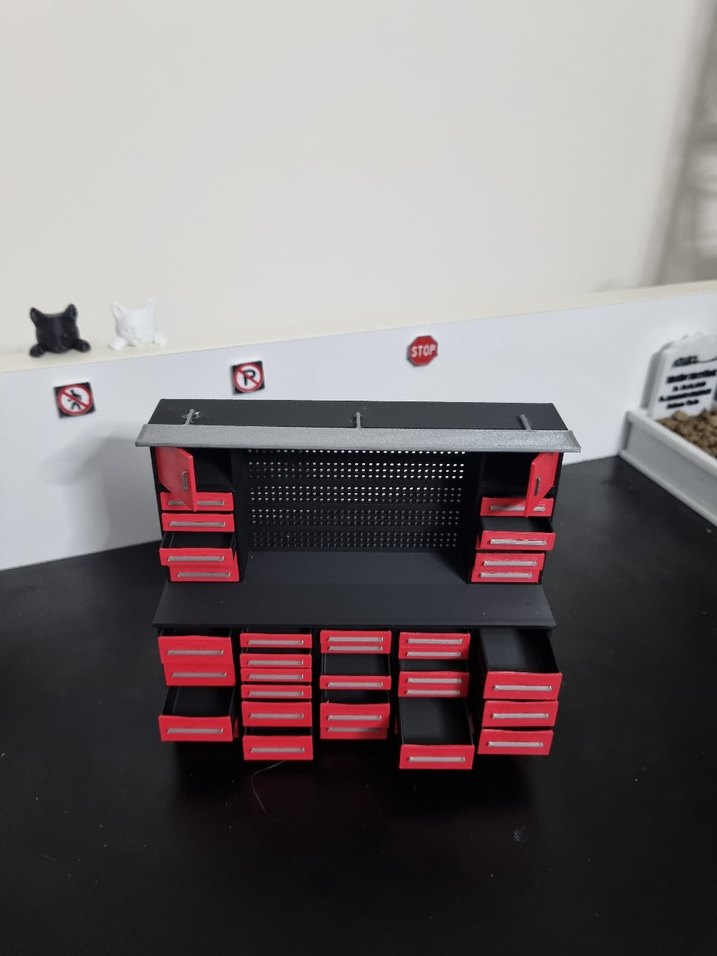 Çok çekmeceli kapaklı 1:18 diorama dolap - Görsel 5