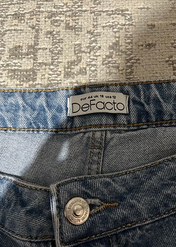 Kadın Mavi Salaş Yırtık Detaylı Kot Pantolon - Görsel 4