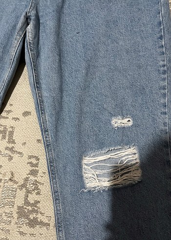 Kadın Mavi Salaş Yırtık Detaylı Kot Pantolon - Görsel 2