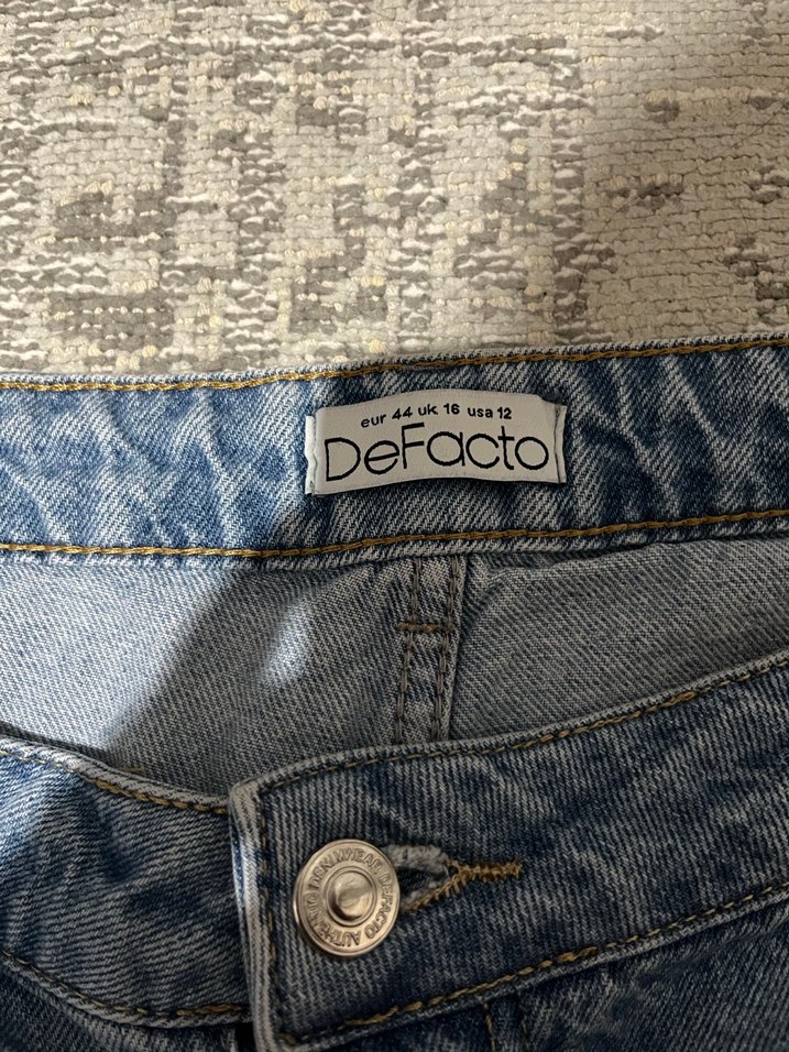 Kadın Mavi Salaş Yırtık Detaylı Kot Pantolon - Görsel 4