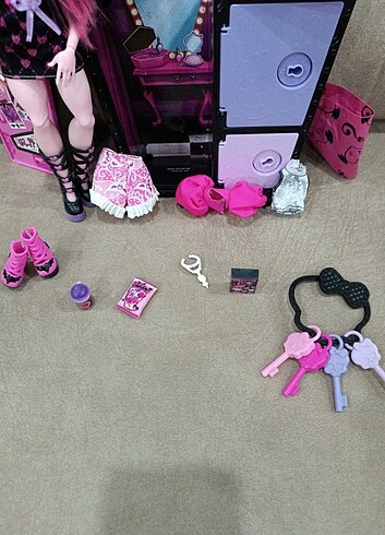 Beden Renk monster high draculara innovation series skulltimate secrets