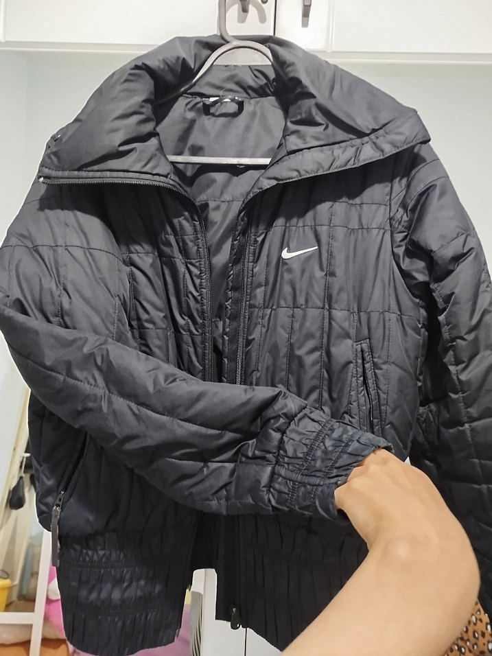 Siyah Fermuarlı Kadın Kışlık Mont - Görsel 3