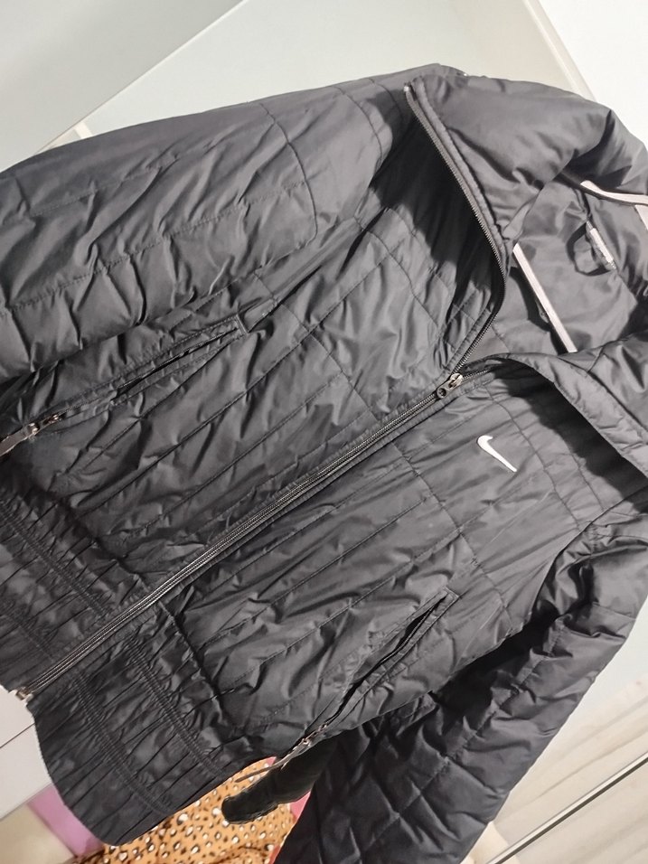 Siyah Fermuarlı Kadın Kışlık Mont - Görsel 4