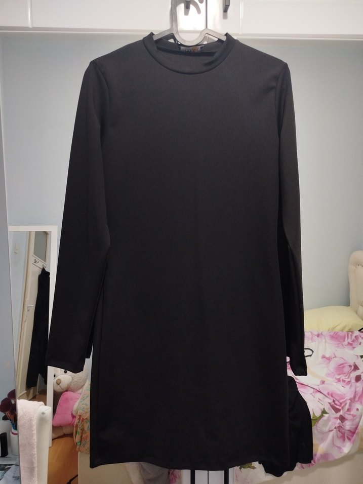 Siyah Yüksek Yakalı Uzun Kollu Mini Elbise - Görsel 4