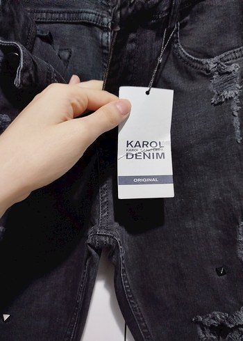 Siyah Yırtıklı Bol Kesim Kadın Kot Pantolon - Görsel 4