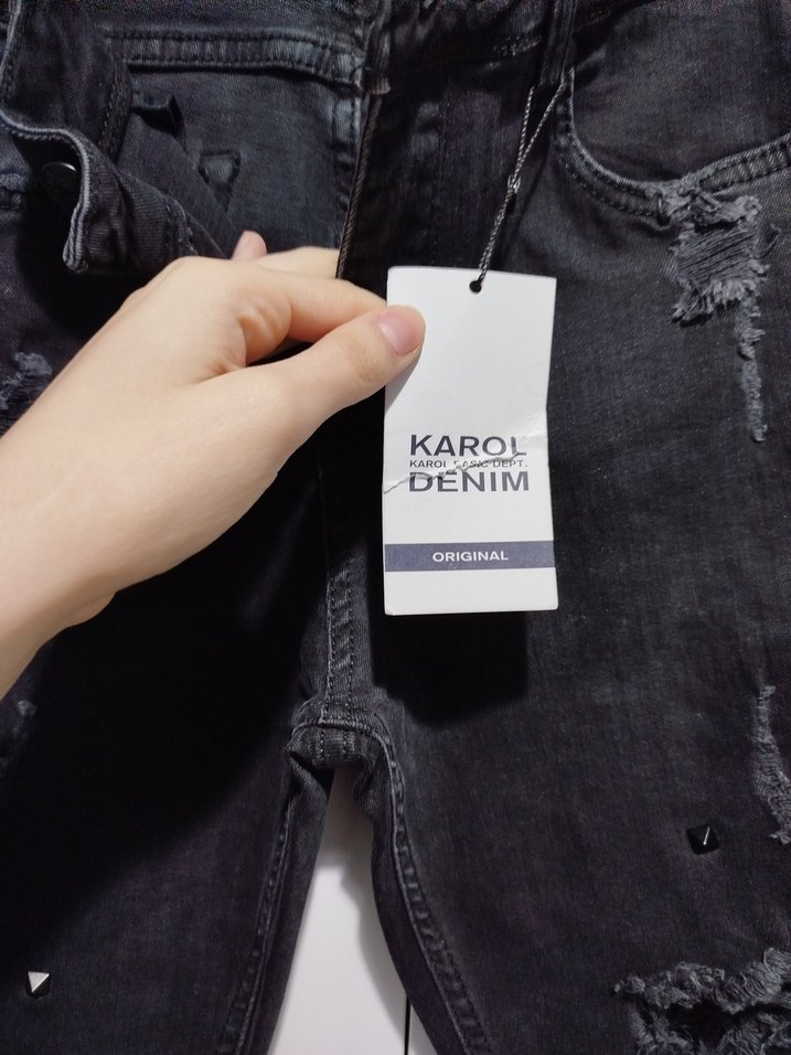 Siyah Yırtıklı Bol Kesim Kadın Kot Pantolon - Görsel 4