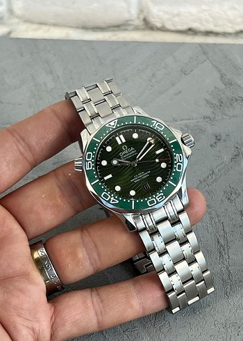 Klasik Yeşil Omega Erkek Saat