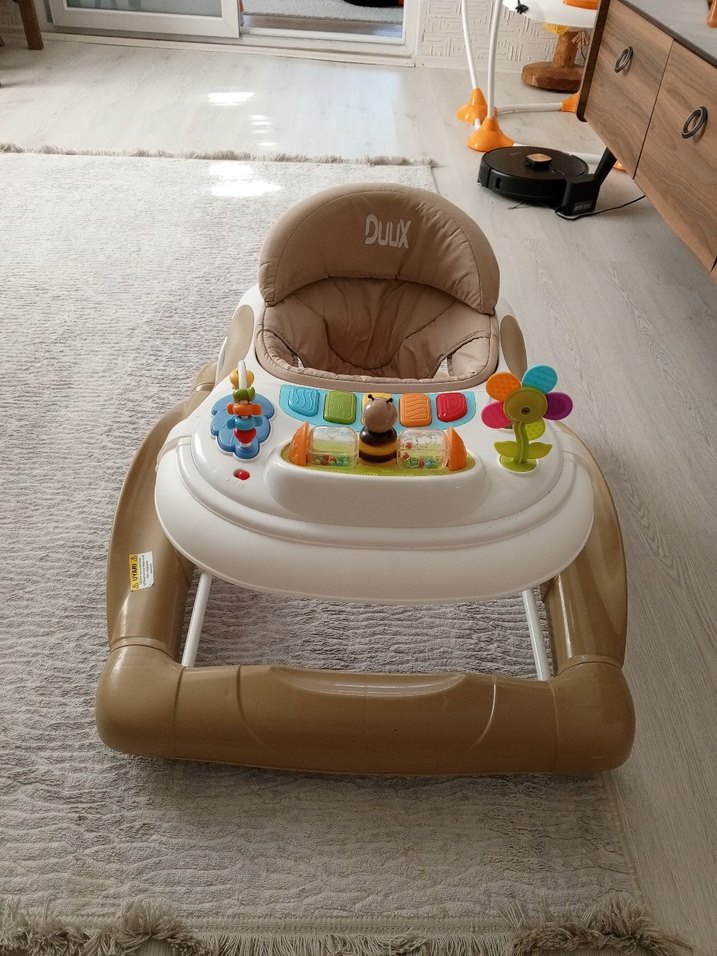 Bej Renkli Bebek Yürüteci - Görsel 5