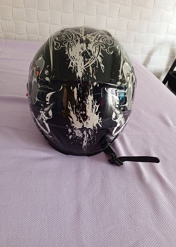 Kilitli Siyah Desenli Motosiklet Kaskı - Görsel 4