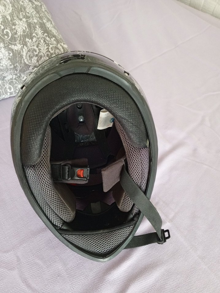 Kilitli Siyah Desenli Motosiklet Kaskı - Görsel 5