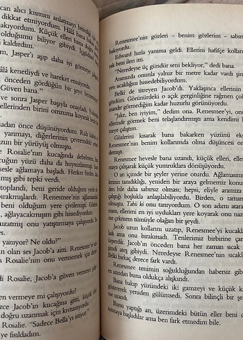 Beden Şafak Vakti Kitap Figürlü Beyaz Satranç Taşı