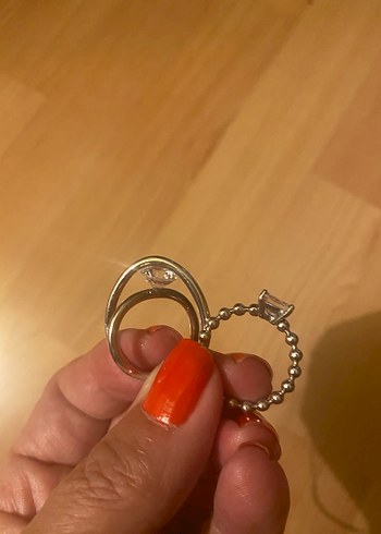 Diğer Gümüş Kadın Yüzük