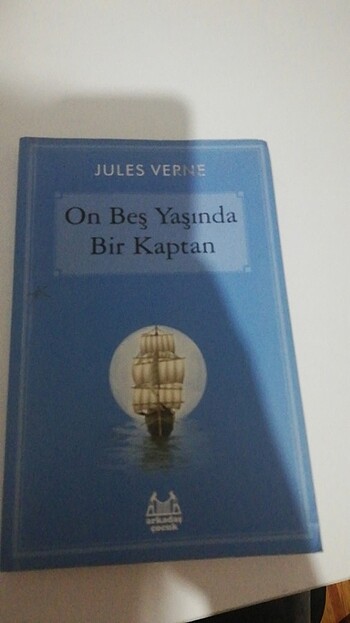  Beden Ürünün içerisinde 3 tane kitap var 