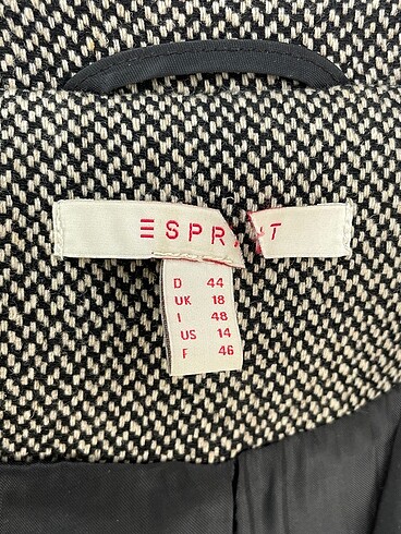 48 Beden çeşitli Renk Esprit Blazer %70 İndirimli.