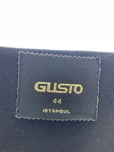 44 Beden siyah Renk Gusto Blazer %70 İndirimli.