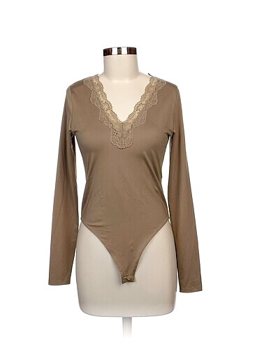 H&M Bluz %70 İndirimli.