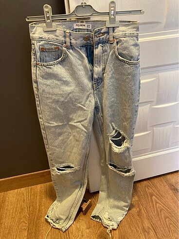 Pull and Bear Yirtik kot pantolon