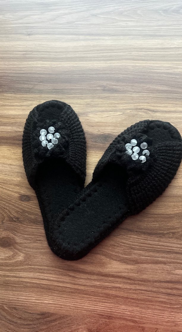 Siyah el örgüsü Kadın Ev Terliği - Görsel 2