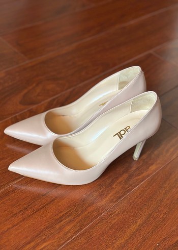 Bej Deri Stiletto Topuklu Kadın Ayakkabı - Görsel 4