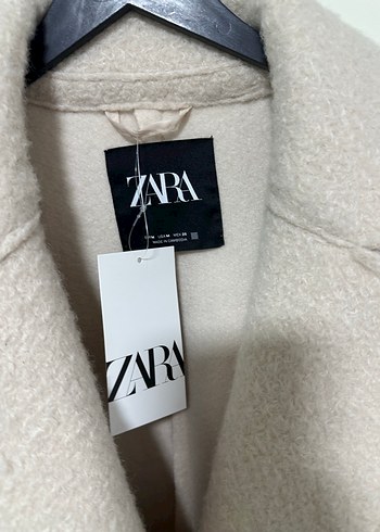 m Beden beyaz Renk Bej Düğmeli Uzun Zara Kaban