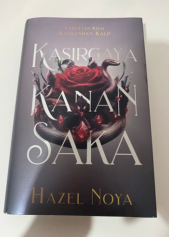 Kasırgaya Kanan Saka - Hazel Noya