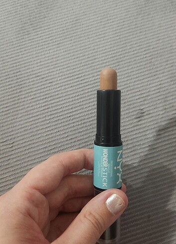 NYX light kontür 
