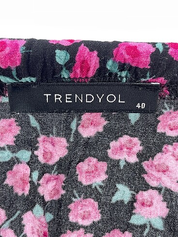 40 Beden çeşitli Renk Trendyol & Milla Midi Etek %70 İndirimli.