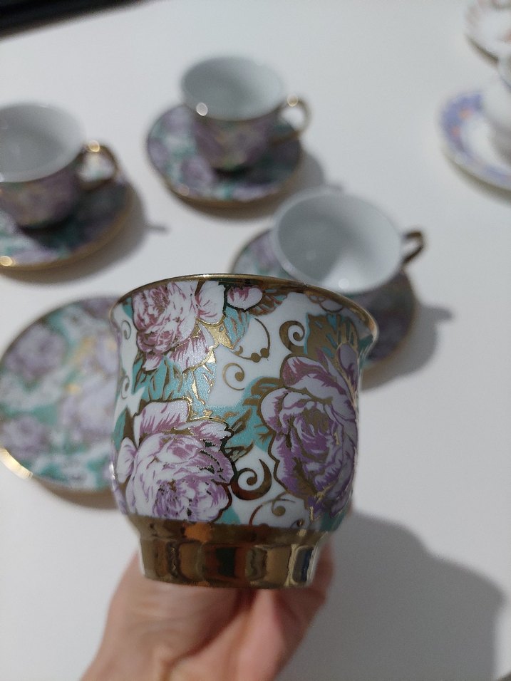 Vintage Mor Çiçek Desenli Porselen Fincan Takımı - Görsel 4