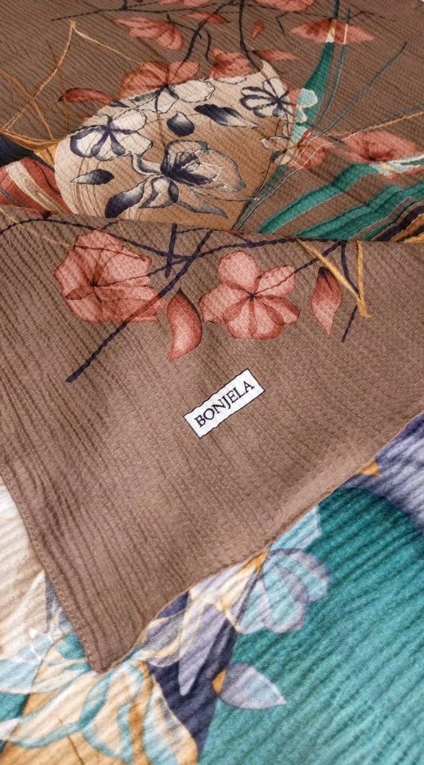 Kadın Başörtüsü - Görsel 4