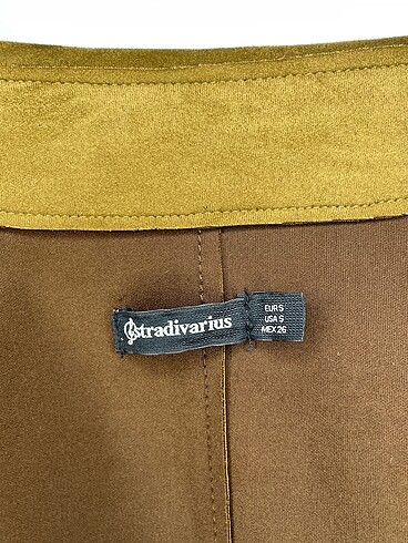 s Beden yeşil Renk Stradivarius Trenchcoat %70 İndirimli.