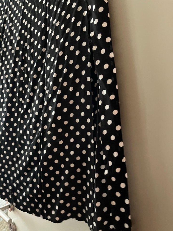 Puantiye Desenli Siyah Midi etek - Görsel 3