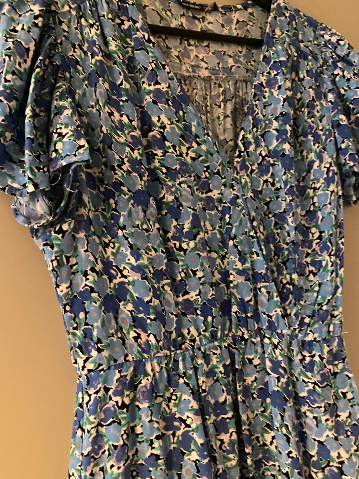 Mavi V Yaka Elbise - Görsel 4