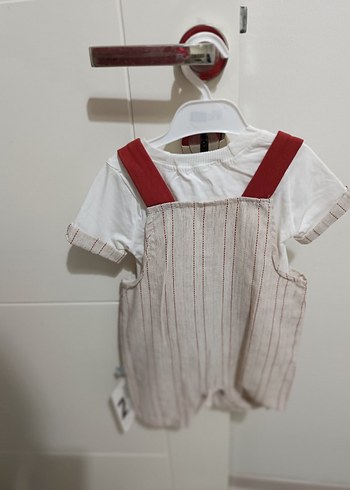 Kısa Kollu Dinozor Baskılı Bebek Tulum - Görsel 2