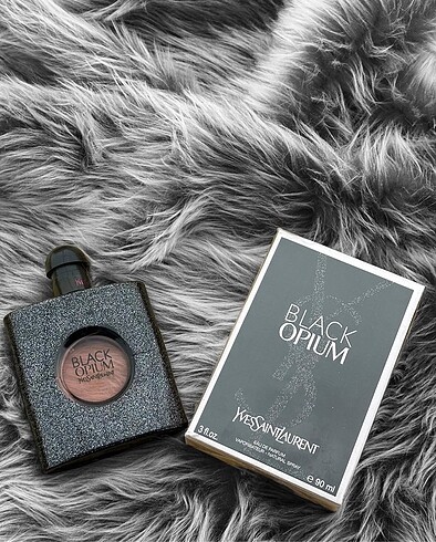 Yves Saint Laurent Black Opium EDP 90 ml