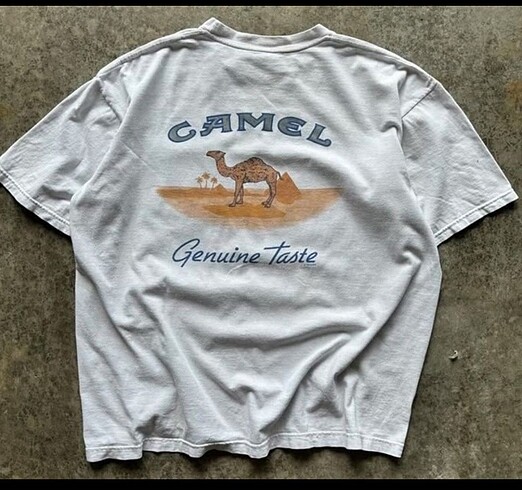 Camel baskılı tişört
