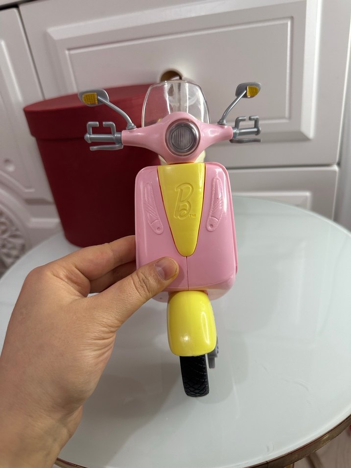 Pastel Pembe Barbie Scooter Oyuncak - Görsel 3