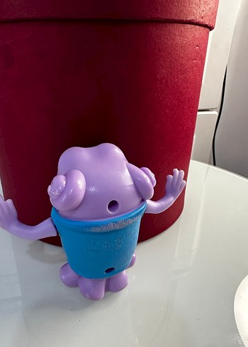 Mor Renkli Aksiyon Figürü - Görsel 2