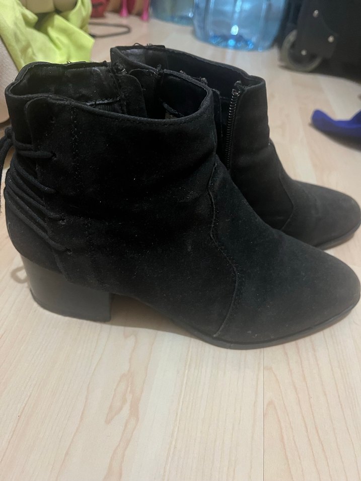 Siyah Süet Kalın Topuklu Kadın Bot - Görsel 2