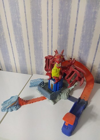 hot wheels ejderha seti