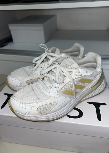 Adidas kadın spor ayakkabı
